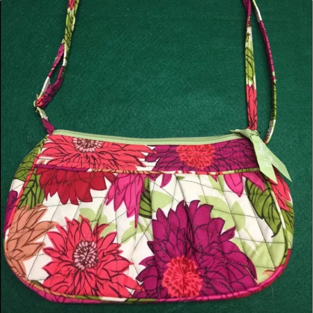 Vera Bradley Red Multi Color Zip Close Women Purse